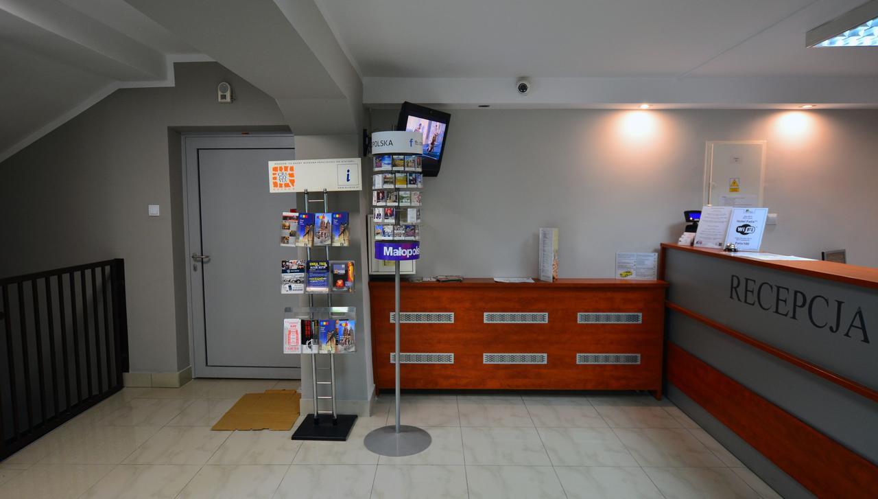 Nh Hostel - Tbn House Krakow Bagian luar foto